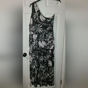 Elegant Black and White Leaf Print Jumpsuit